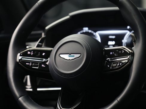 Used 2025 Aston Martin DBX 707 AWD/4WD image 23