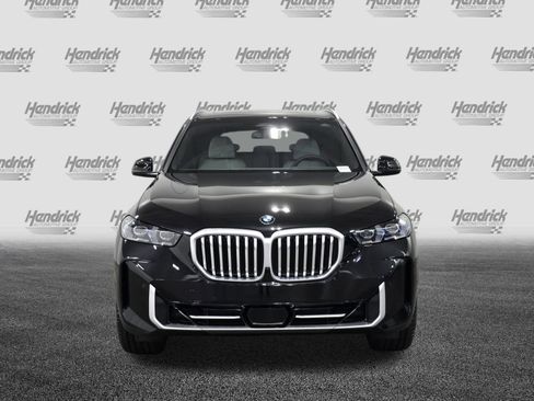 New 2026 BMW X5 sDrive40i image 2
