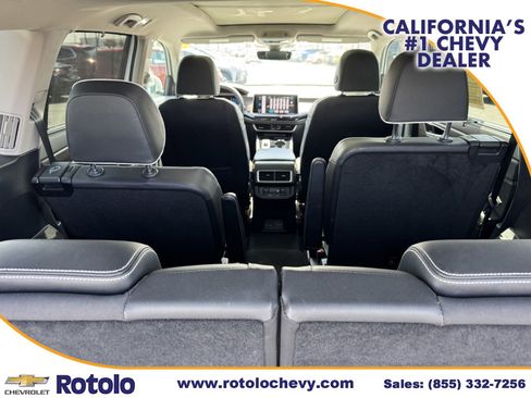 Used 2025 Volkswagen Atlas SEL Premium R-Line AWD/4WD image 14