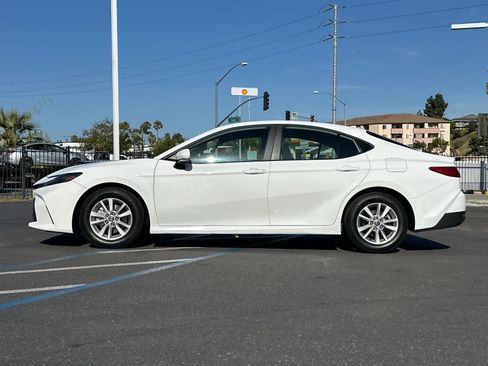 Used 2025 Toyota Camry LE FWD image 2