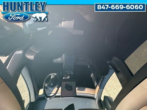 Used 2023 Tesla Model Y Performance AWD/4WD image 17
