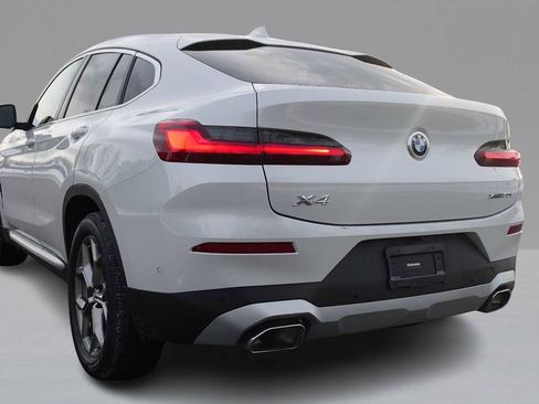Used 2023 BMW X4 xDrive30i w/ Parking Assistance Package image 7