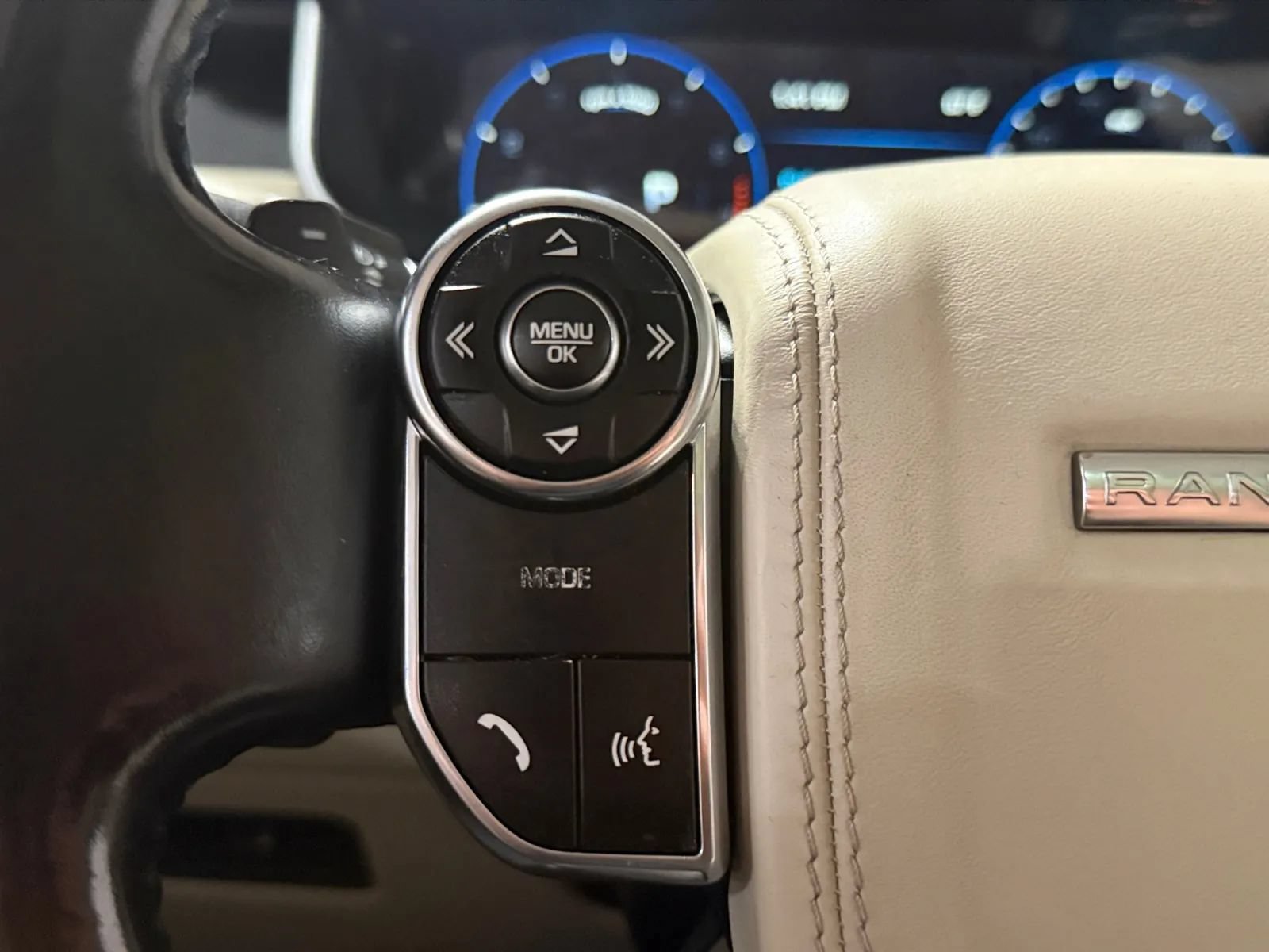 Used 2013 Land Rover Range Rover HSE AWD/4WD image 29