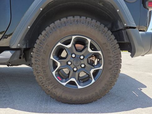 Used 2021 Jeep Wrangler Sport AWD/4WD image 22