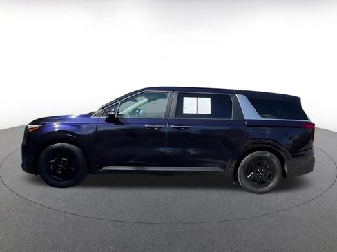 Used 2026 Kia Carnival FWD image 8