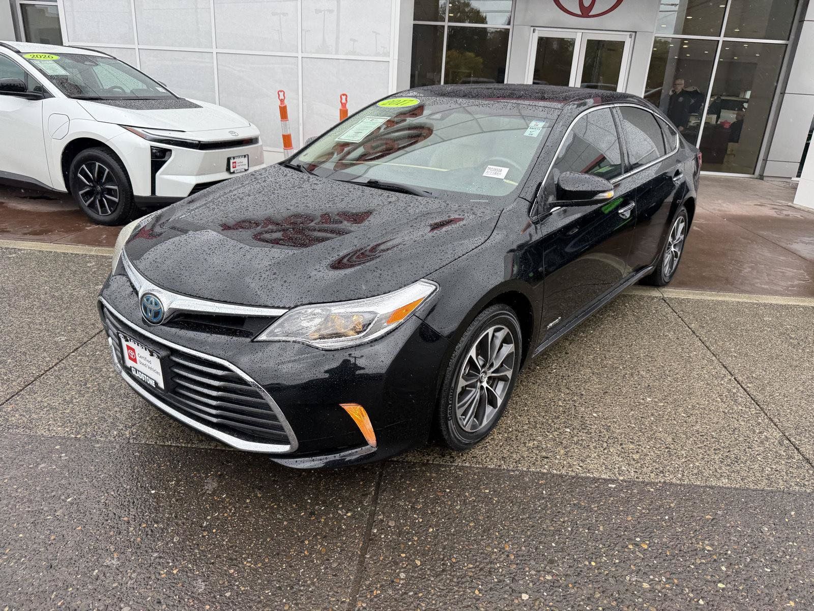 Certified 2017 Toyota Avalon XLE Plus w/ All Weather Liner Package FWD image 4