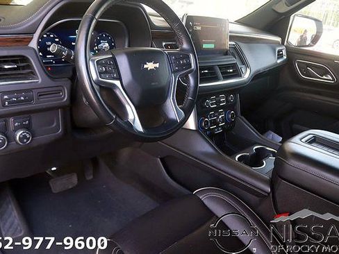 Used 2023 Chevrolet Suburban Premier RWD image 12