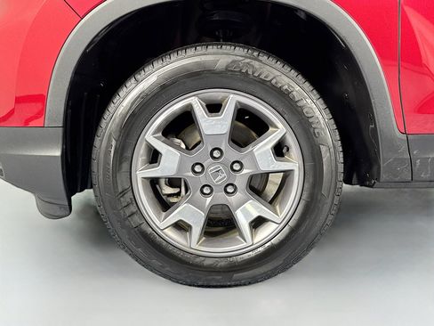 Certified 2022 Honda Passport TrailSport image 32