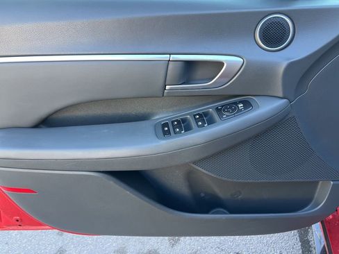 Used 2021 Hyundai Sonata SEL Plus w/ Preferred Accessory Package image 19