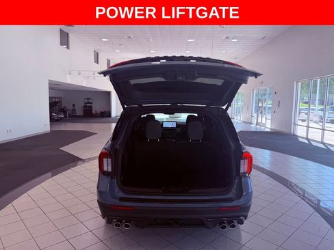 Used 2025 Ford Explorer ST AWD/4WD image 7