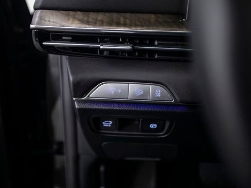 Used 2025 Genesis GV80 2.5T Select image 39