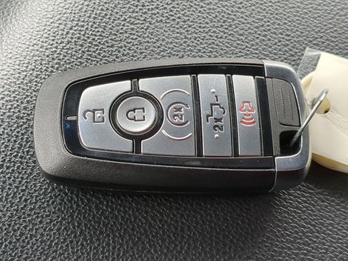 Certified 2022 Ford F150 XLT w/ Equipment Group 302A High image 38