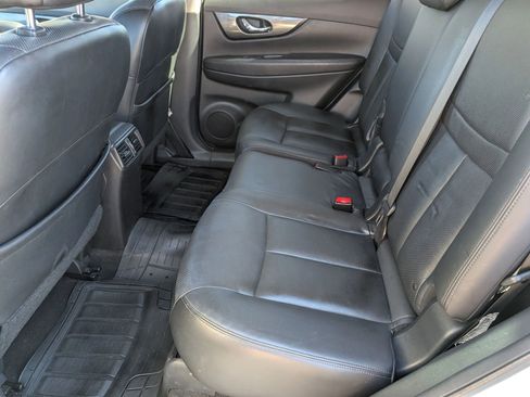 Used 2015 Nissan Rogue SL w/ SL Premium Package image 12