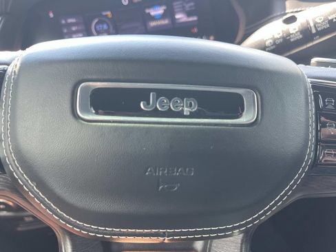 Used 2023 Jeep Grand Cherokee L Overland AWD/4WD image 40