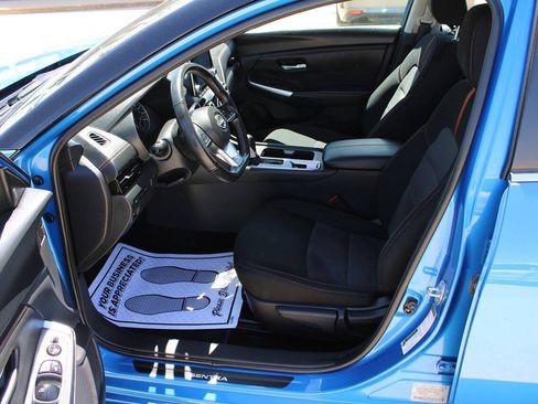 Used 2024 Nissan Sentra SR FWD image 11