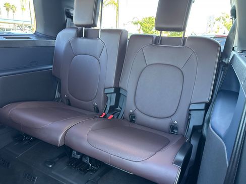 New 2025 Volkswagen ID. Buzz Pro S Plus image 15