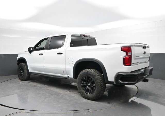 Used 2022 Chevrolet Silverado 1500 ZR2 w/ Technology Package AWD/4WD image 10