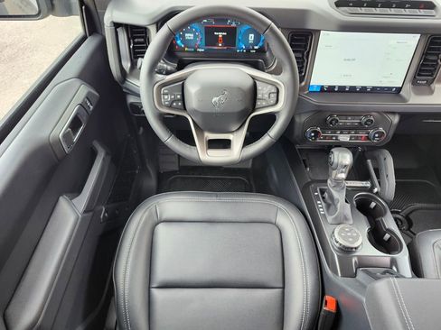 New 2025 Ford Bronco Badlands image 13