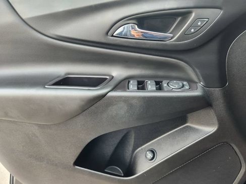 Used 2022 Chevrolet Equinox LT FWD image 26