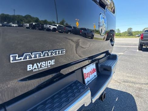 Used 2022 RAM 1500 Laramie AWD/4WD image 12