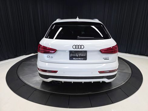 Used 2018 Audi Q3 2.0T Premium Plus w/ Premium Plus Package AWD/4WD image 11