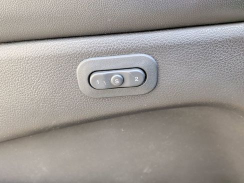 Used 2018 Jeep Grand Cherokee Limited image 18