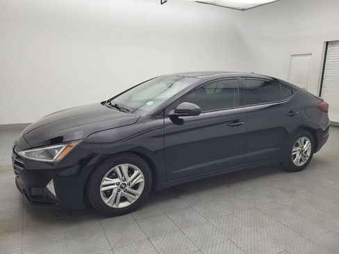 Used 2020 Hyundai Elantra Value Edition w/ Cargo Package (C1) image 2
