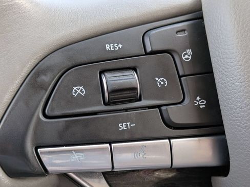 Used 2020 Cadillac XT6 Premium Luxury AWD/4WD image 21