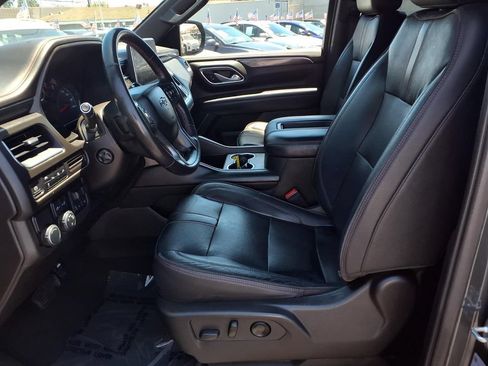 Used 2021 Chevrolet Tahoe RST w/ Luxury Package RWD image 16