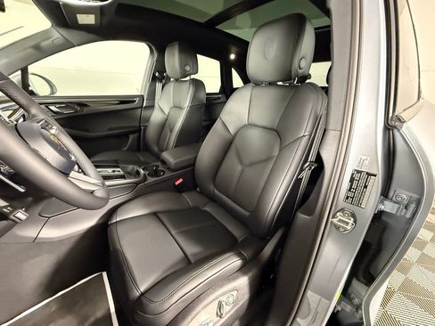 New 2026 Porsche Macan S image 5