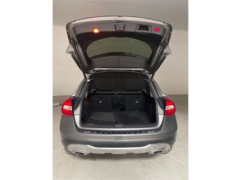 Used 2018 Mercedes-Benz GLA 250 4MATIC image 14