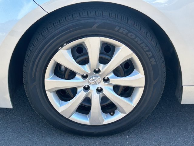Used 2024 Toyota Corolla LE FWD image 12