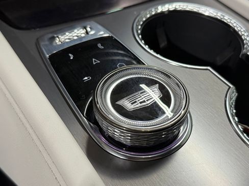 New 2026 Cadillac Vistiq Luxury AWD/4WD image 36