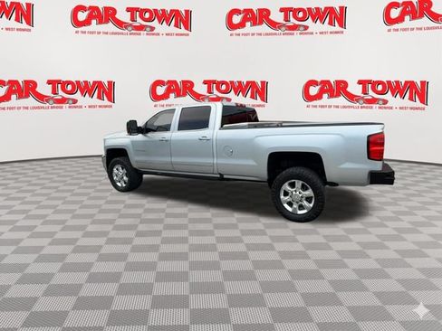 Used 2019 Chevrolet Silverado 2500 LTZ w/ Duramax Plus Package AWD/4WD image 6