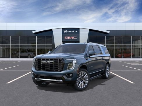 New 2026 GMC Yukon XL Denali Ultimate w/ LPO, Floor Liner Package AWD/4WD image 8