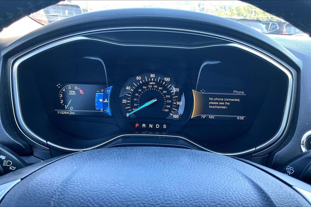 Used 2017 Ford Fusion SE w/ Equipment Group 201A FWD image 20