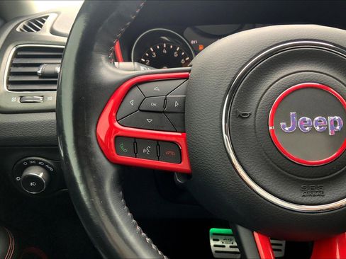 Used 2018 Jeep Compass Trailhawk w/ Navigation Group image 22