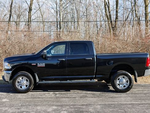 Used 2018 RAM 2500 Tradesman w/ Chrome Appearance Group image 11
