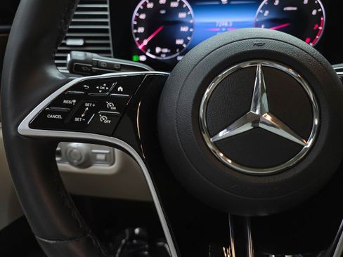 Used 2024 Mercedes-Benz GLE 350 4MATIC image 21