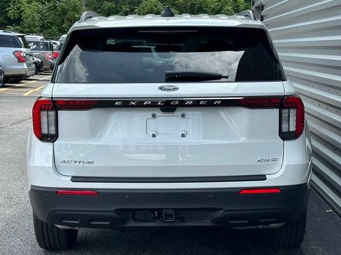 New 2026 Ford Explorer Active AWD/4WD image 5
