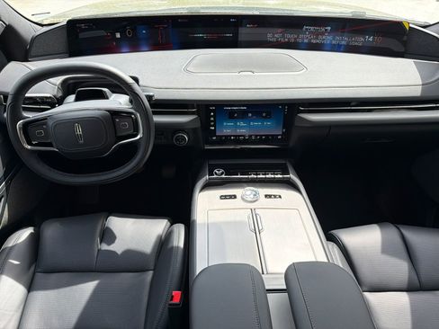 New 2026 Lincoln Navigator L Reserve image 21