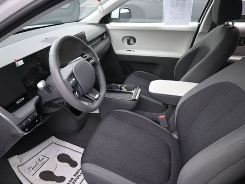 Used 2025 Hyundai Ioniq 5 SE RWD image 29