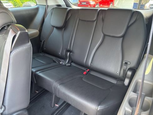 Used 2026 Kia Carnival FWD image 25