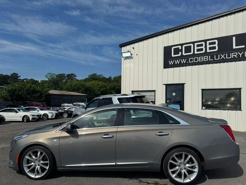 Used 2018 Cadillac XTS Premium Luxury w/ Driver Assist Package FWD image 6