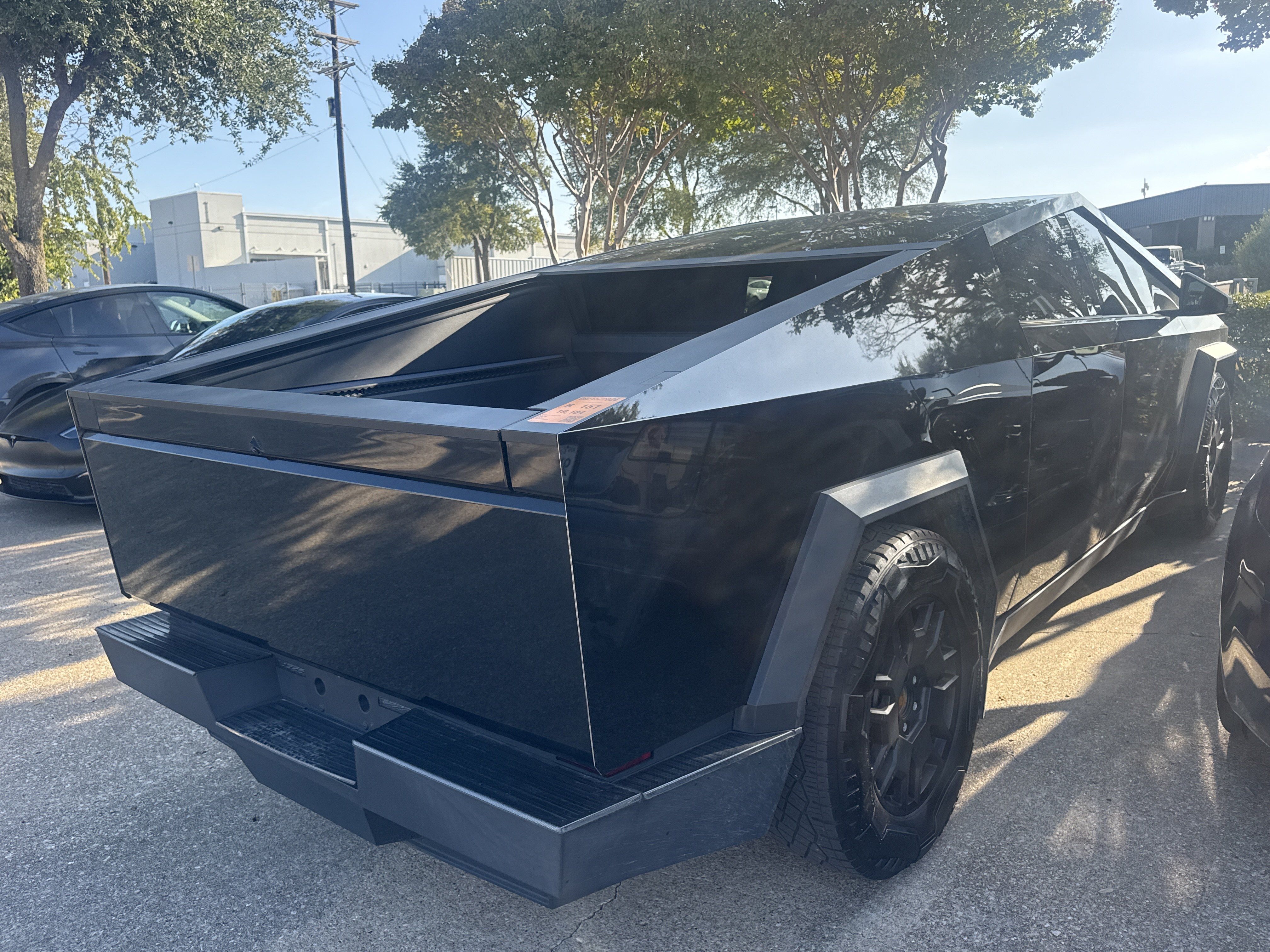 Used 2024 Tesla Cybertruck AWD Crew Cab image 4