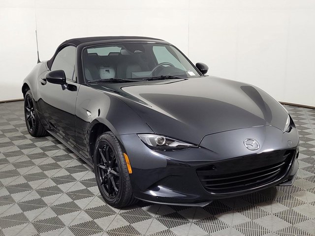 Certified 2025 MAZDA MX-5 Miata Sport RWD image 3