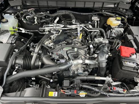 New 2025 Ford Bronco 4-Door image 26