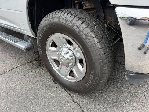 Used 2018 RAM 2500 Tradesman w/ Chrome Appearance Group AWD/4WD image 86