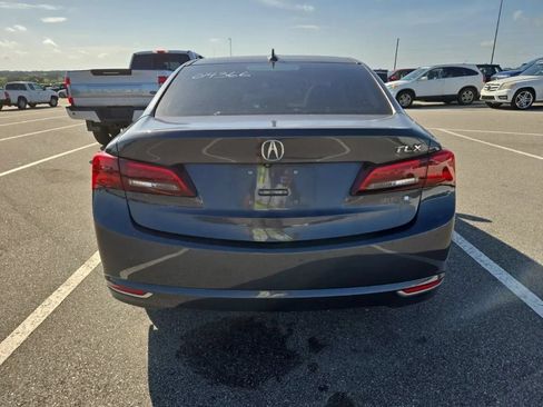 Used 2015 Acura TLX w/ Technology Package FWD image 4