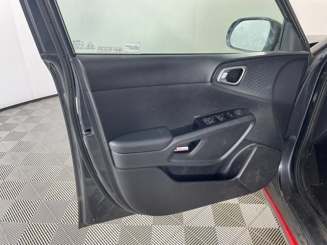 Used 2020 Kia Soul GT-Line w/ GT 2.0L Power Sunroof Package FWD image 12